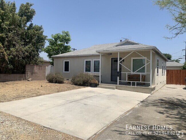 Building Photo - 8214 Laurelgrove Ave Rental