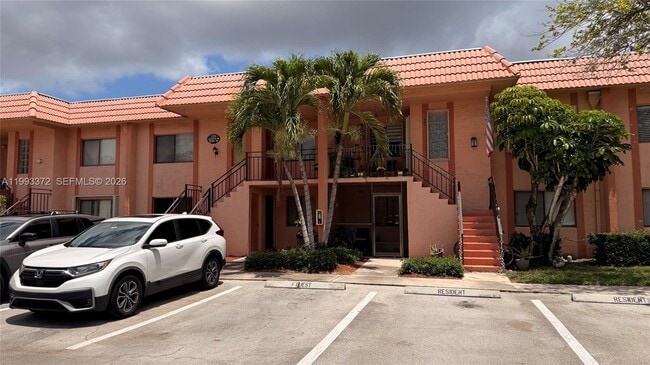 Building Photo - 231 Lakeview Dr Unit 204