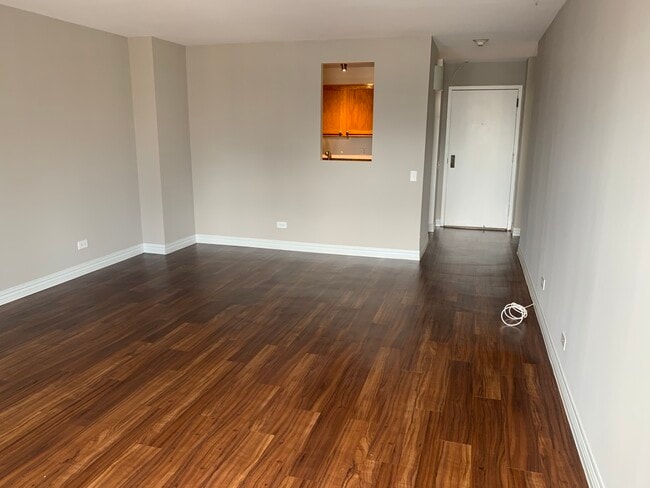 Photo - 100 W Chestnut St Unit 3008