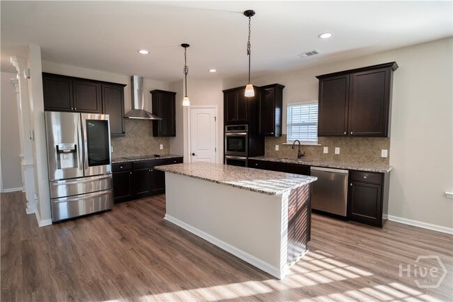 Photo - 123 Grimsby Rd