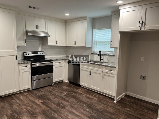 Photo - Cute 2 Bed 1 Bath home for rent!