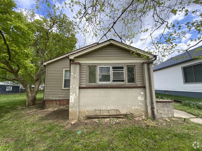 Building Photo - 305 N Bowman Ave Rental