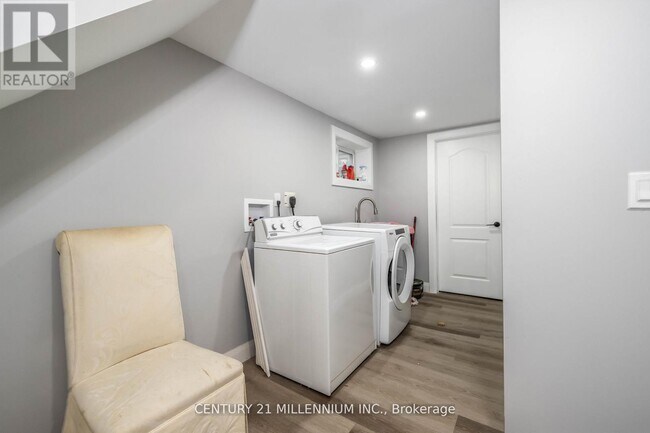 Photo - 67 Coxworth Crescent