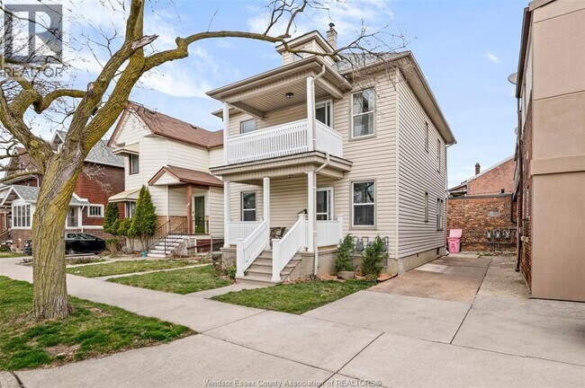 Photo - 1292 Chilver Rd