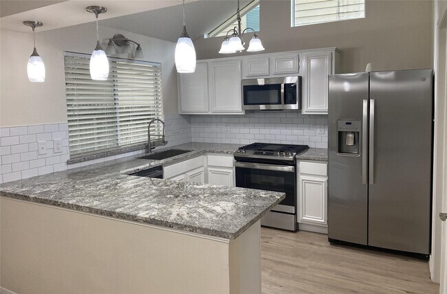 Photo - 33 N Rain Forest Ct