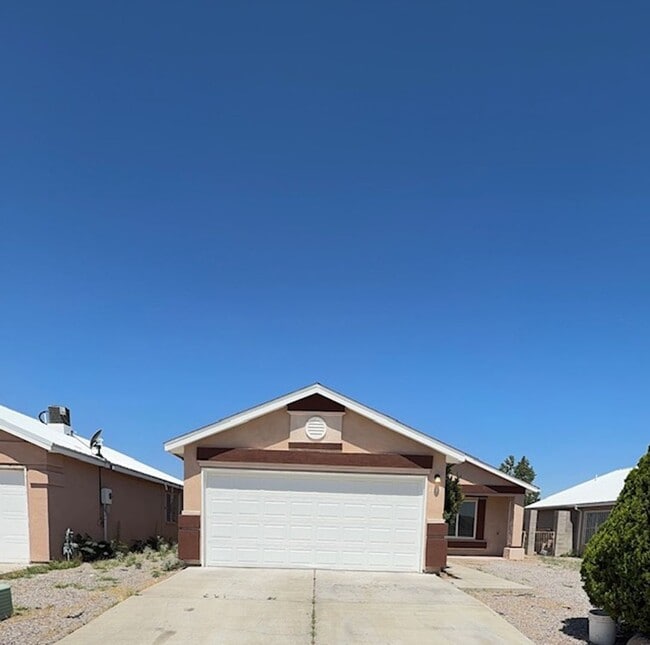 Building Photo - Coming Soon !!! Beautifully Remodled SW Ho... Rental