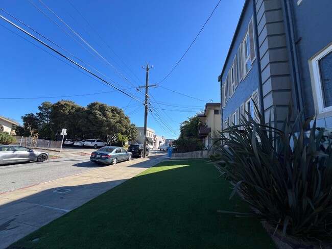 Photo - 1217 Capuchino Ave