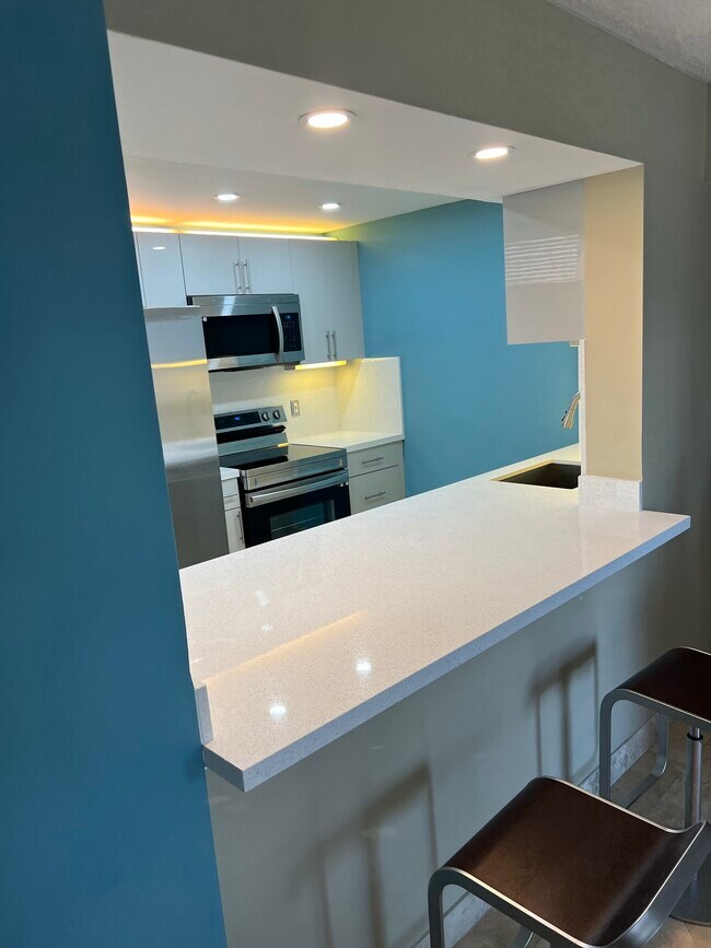 Photo - 1658 Bay Rd Unit 406