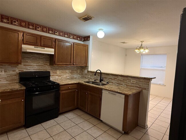 Photo - 5406 Bourgeois Rd