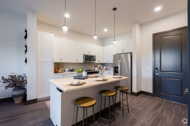 1BR, 1BA - 773SF - Kitchen