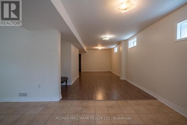 Photo - 15 Bingham St