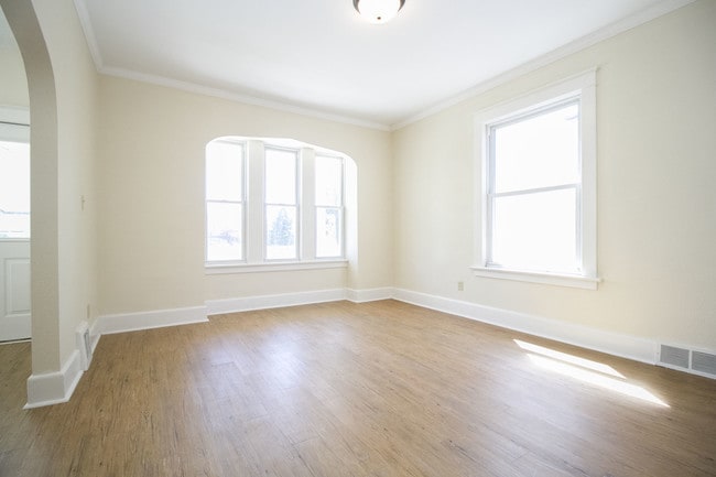 Photo - 140 Walnut St