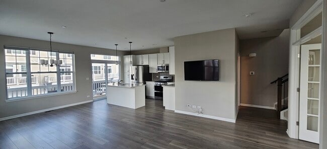 Photo - 210 Timberleaf Cir
