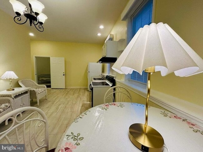 Photo - 1440 Hartwood Rd