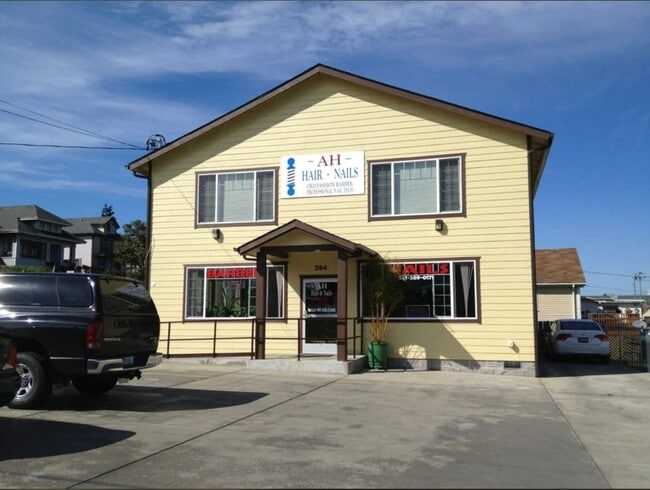 Building Photo - 9996 - Procurement Properties Unit 286 Hall Ave