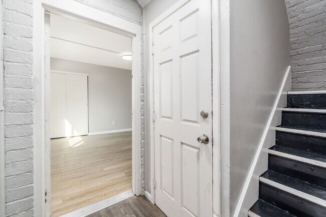 Photo - FREE 1 Month Rent! Renovated 2BR Near Children’s Hospital & German Village Unit D