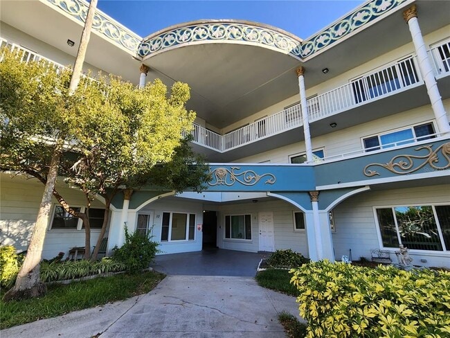 Building Photo - 2380 World Pkwy Blvd Unit 28 Rental