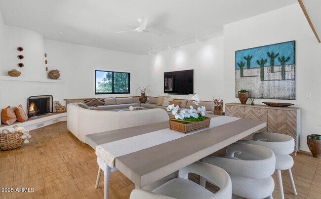 Photo - 9447 E Calle De Valle Dr