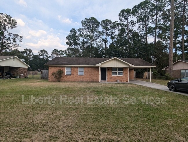 Building Photo - 468 Elm St Rental