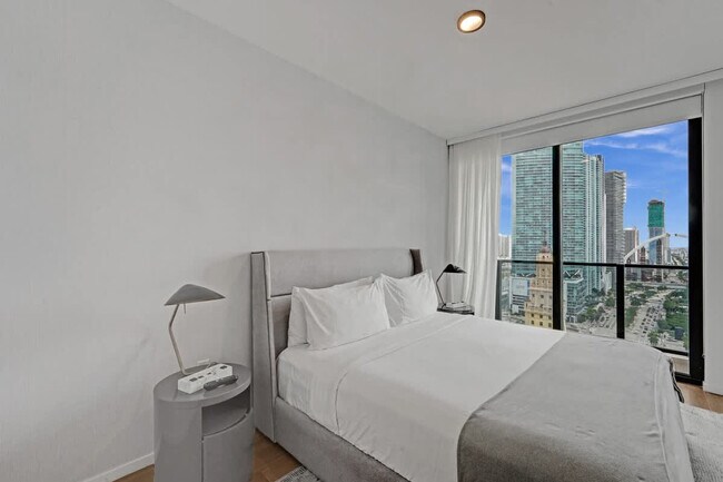 Photo - 398 NE 5th St Unit SI ID1503998P