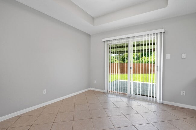 Building Photo - 470 W Houston St Rental