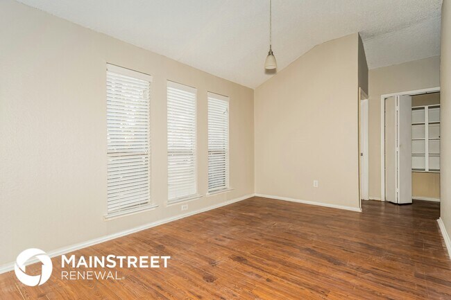 Photo - 513 Quail Hollow Dr