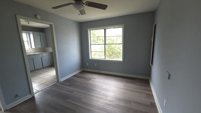 Building Photo - 1012 Ann Unit E Rental