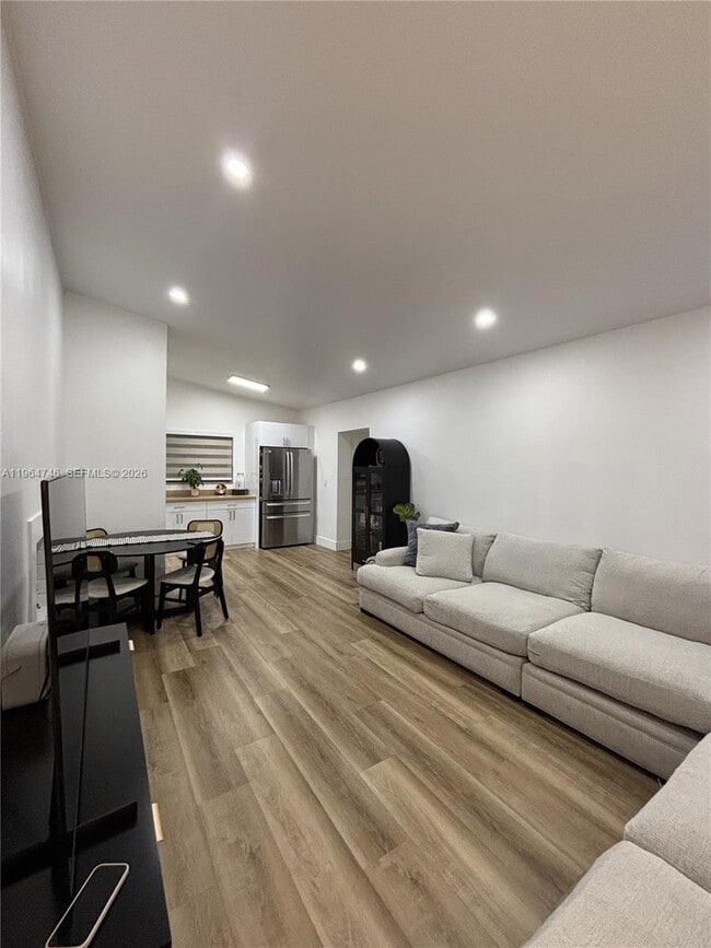 Photo - 225 Pocatella St