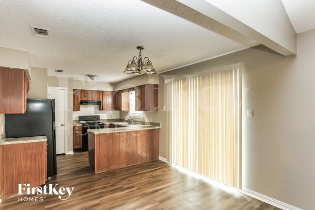 Photo - 231 Myrtle Dr