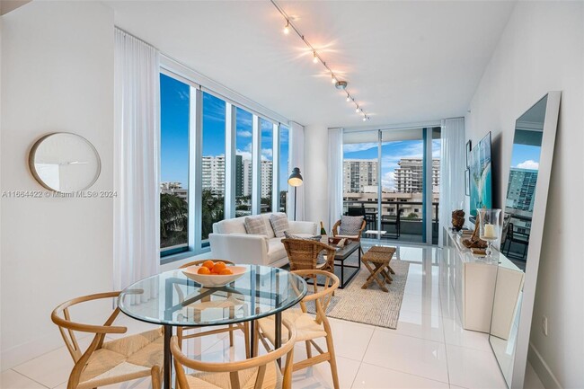 Photo - 6799 Collins Ave Condominio Unidad 411