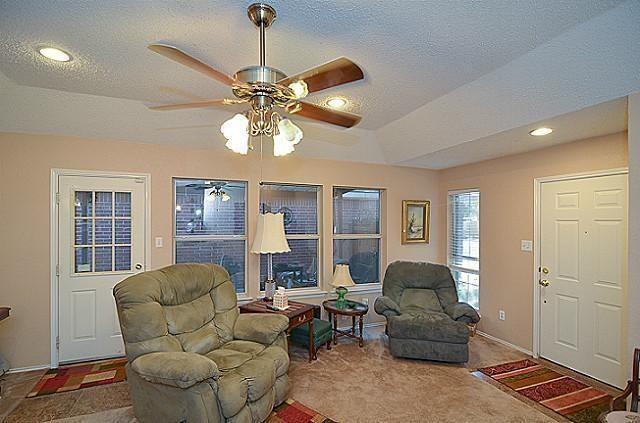 3112 Fairfield Dr