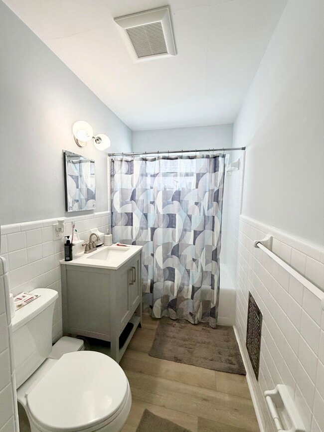 Photo - 1502 N J St