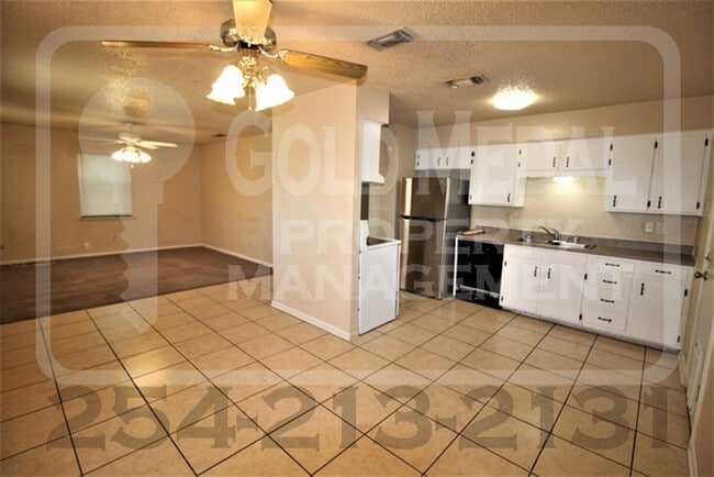 Photo - 804 Michelle Dr