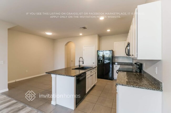 Photo - 2731 Suncoast Blend Dr