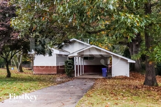 Building Photo - 3134 Westwood Dr Rental