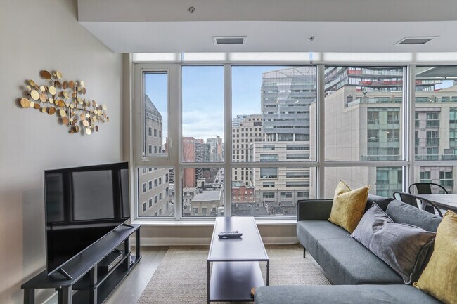 Photo - 203 Queen St W Unit ID1050765P