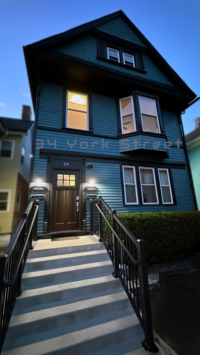 Photo - 34 York St Unit 4