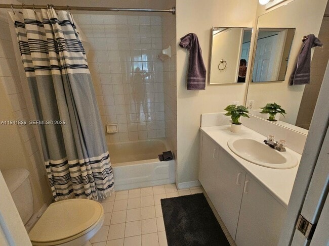 Photo - 111 Yacht Club Way Unit 106