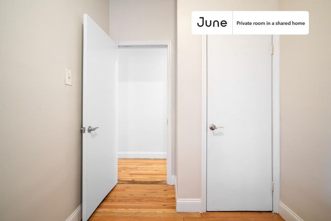 Photo - Room in Shared 4 bed/1 bath home Unidad A