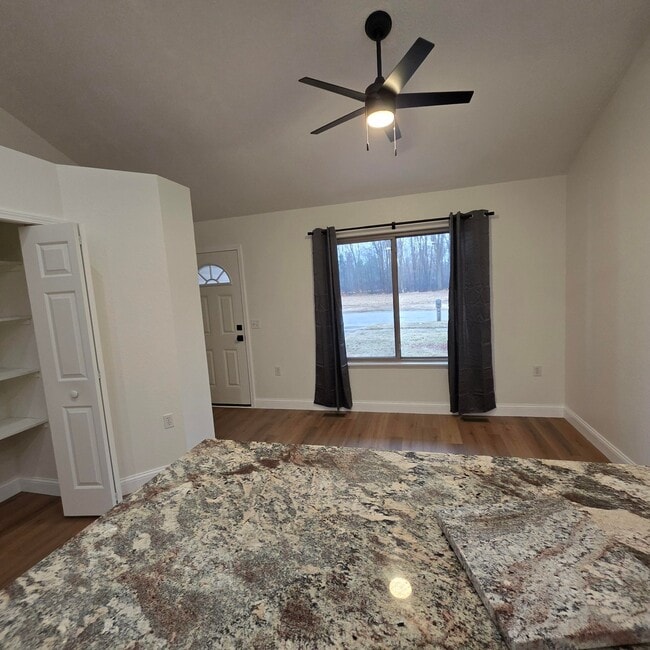 333 Jackson St Unit C