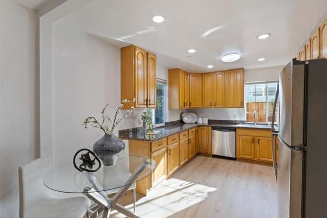 Photo - 383 N Sunnyvale Ave