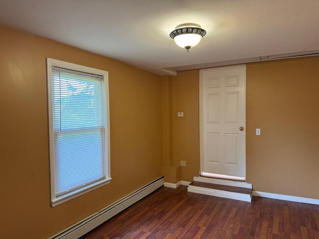 Photo - 14 Court St Unit 2