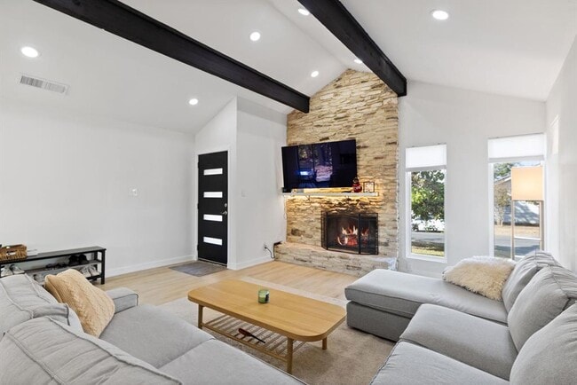 Building Photo - 5302 Woodmoor Dr Rental