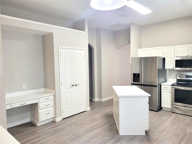 Photo - 800 Sequoia Dr
