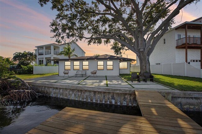 Photo - 1739 Bayou Grande Blvd NE