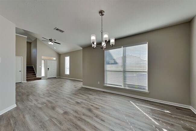 Photo - 29207 Fox Fountain Ln