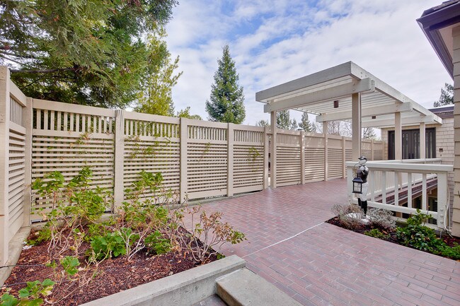 Photo - 651 Manresa Ln