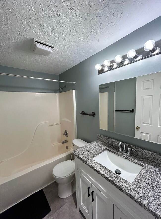 2603 W 11th St Unidad REAR