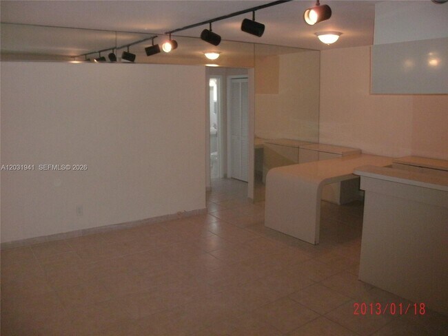 Photo - 2700 NE 135th St Unit 30