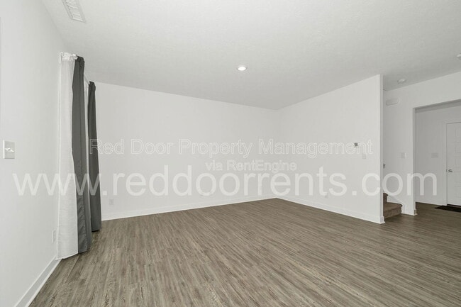 Photo - 6380 Apperson Dr